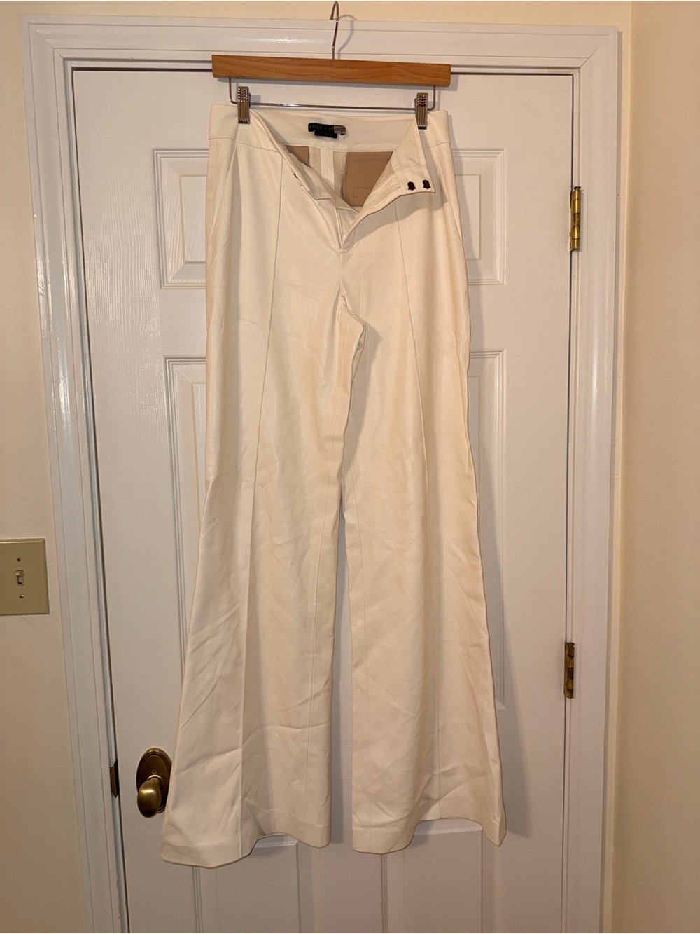 Alice + Olivia Cream Dylan Vegan Leather Pants